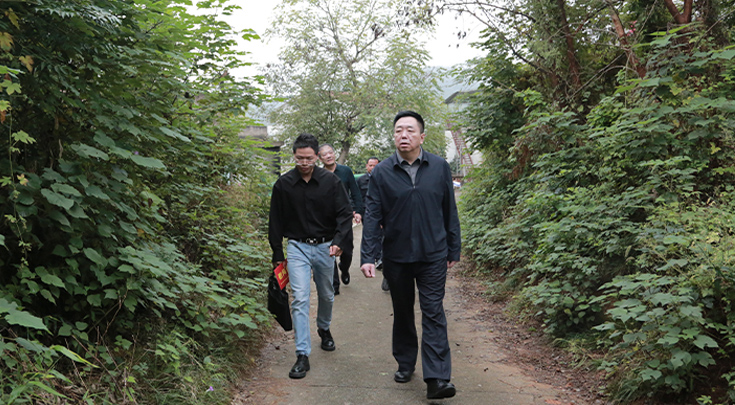 以检察温情助力乡村振兴——江汉区检察院开展国家扶贫日走访慰问活动